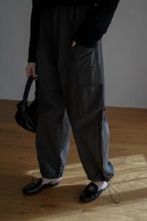 Nylon Parachute Pants<br>[CHARCOAL]<s><font color="red">9800</s>490050%OFF</font>