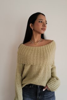<img class='new_mark_img1' src='https://img.shop-pro.jp/img/new/icons8.gif' style='border:none;display:inline;margin:0px;padding:0px;width:auto;' />Off Shoulder Green Knit<br>[GREEN]