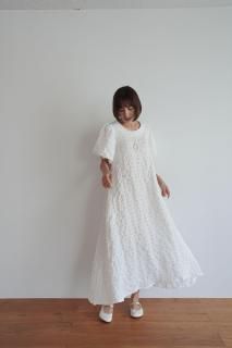 Emboss Long One-piece<br>[WHITE/BLACK]