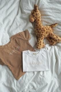 <img class='new_mark_img1' src='https://img.shop-pro.jp/img/new/icons56.gif' style='border:none;display:inline;margin:0px;padding:0px;width:auto;' />MARQUE BABY Logo T-Shirt [BEIGE/WHITE][70cm/80cm/90cm/100cm/120cm]