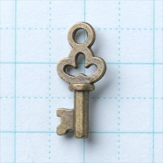 haru | new accessory. オンラインにて販売開始のアクセサリー