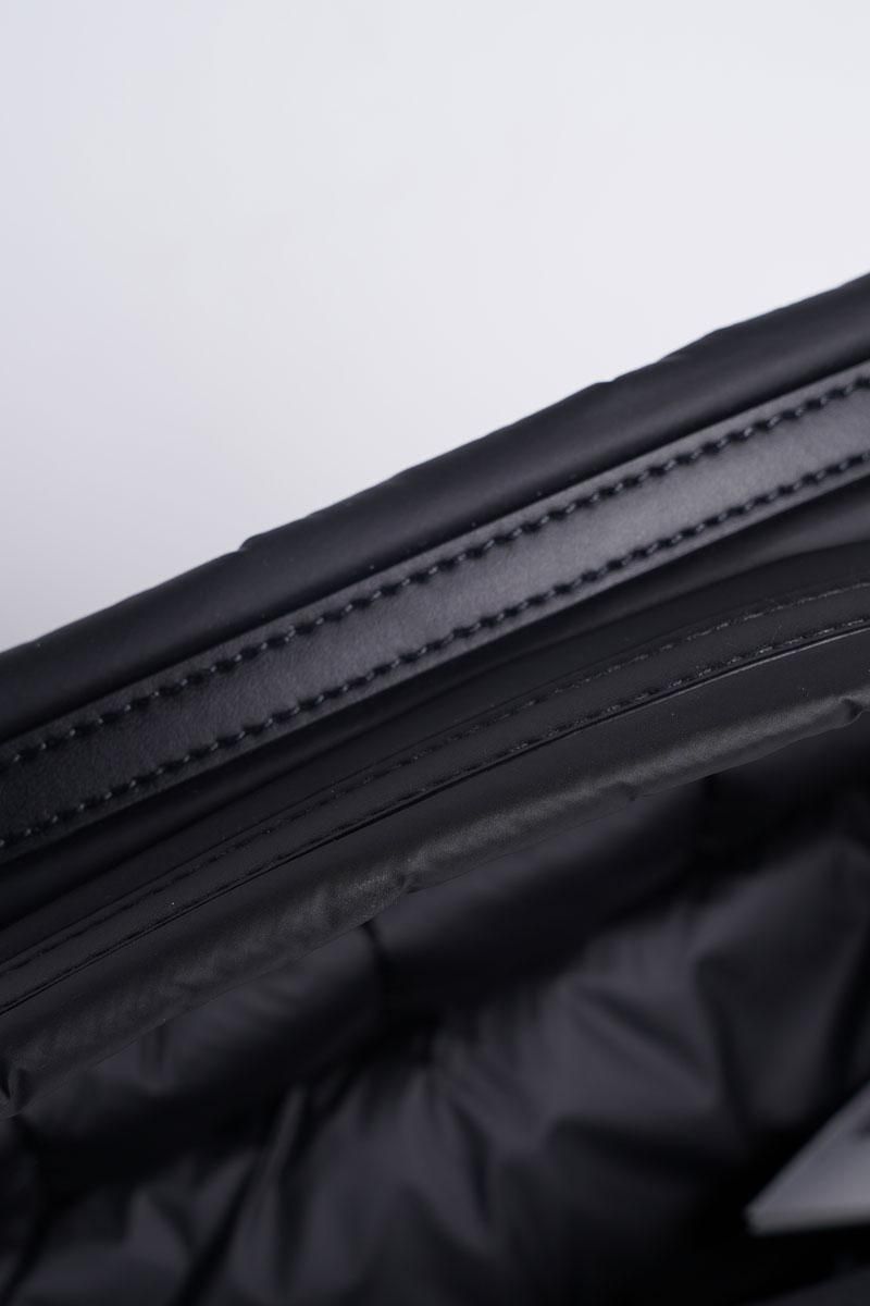 VeeCollective(ヴィーコレクティブ) キルティングトートバッグ VeeCollective(ヴィーコレクティブ) キルティングトートバッグ