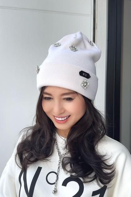 N°21(ヌメロヴェントゥーノ)ビジュー付きニット帽通販