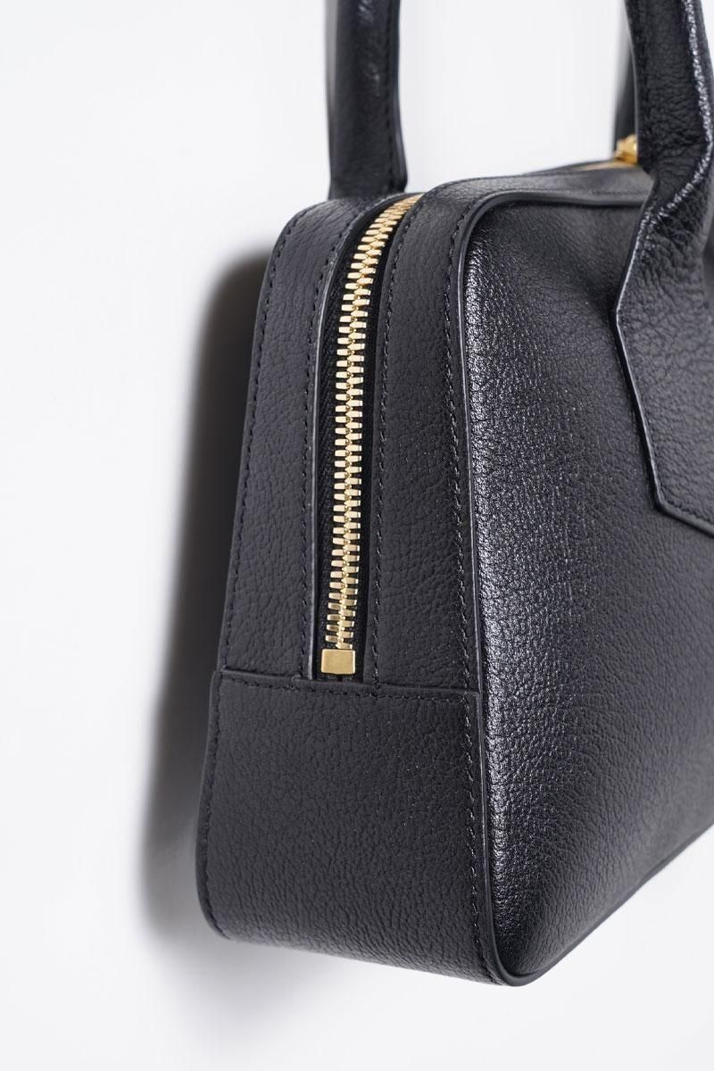 N°21 ブラック ドラムバッグ N°21 ブラック ドラムバッグ N°21 ブラック ドラムバッグ N°21 ブラック