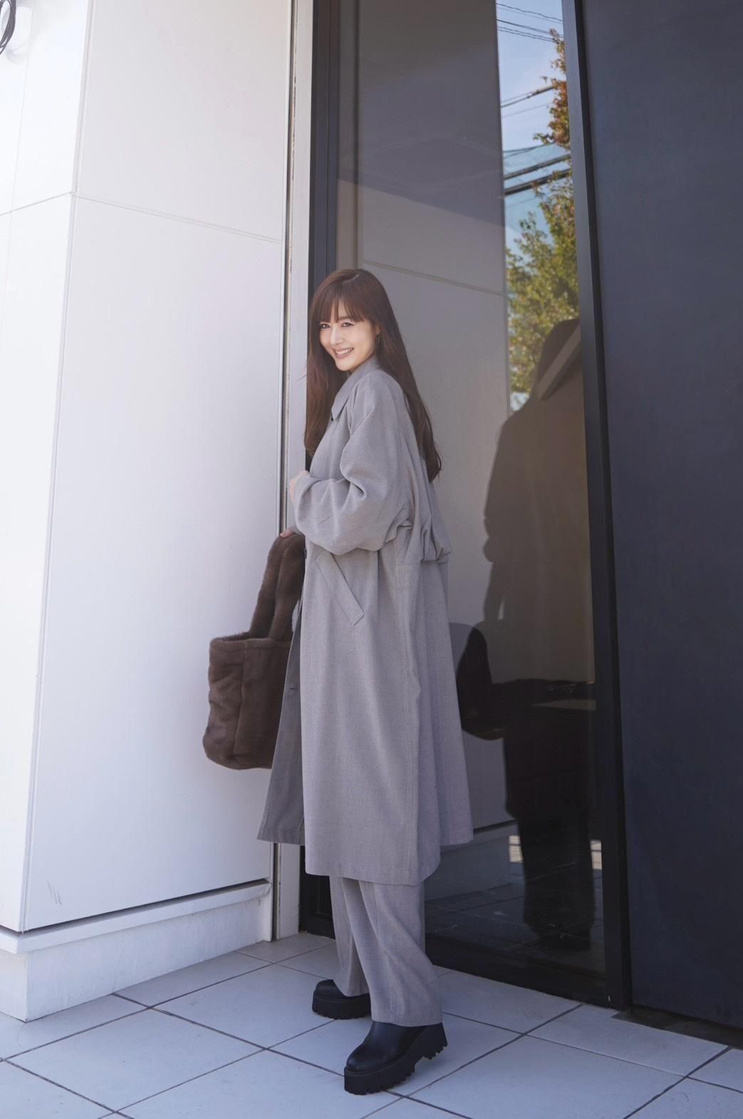 CYANTOKYO (シアントーキョー)エアリーバックウーリーコート通販