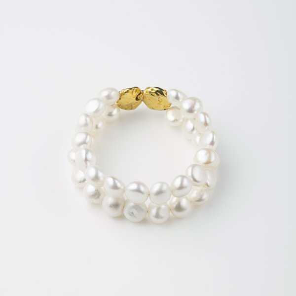 <img class='new_mark_img1' src='https://img.shop-pro.jp/img/new/icons14.gif' style='border:none;display:inline;margin:0px;padding:0px;width:auto;' />[PREEK] BAROQUE PEARL DOUBLE BRACELET