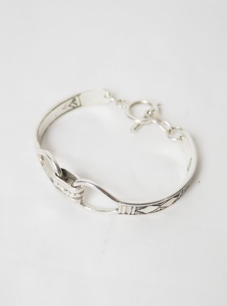 <img class='new_mark_img1' src='https://img.shop-pro.jp/img/new/icons14.gif' style='border:none;display:inline;margin:0px;padding:0px;width:auto;' />[TOUAREG SILVER] BANGLE-25