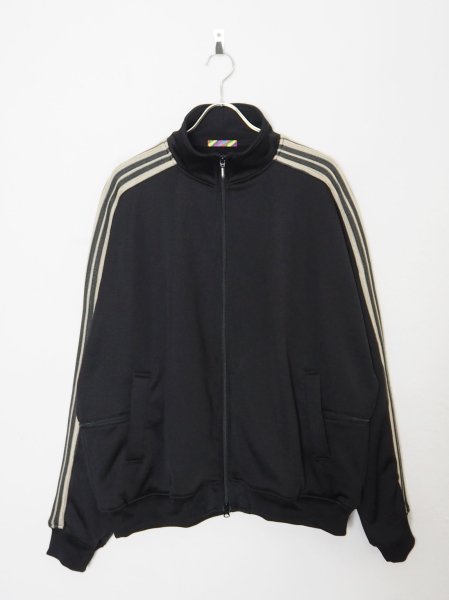 <img class='new_mark_img1' src='https://img.shop-pro.jp/img/new/icons14.gif' style='border:none;display:inline;margin:0px;padding:0px;width:auto;' />[IS-NESS] TRACK JACKET -BLACK-