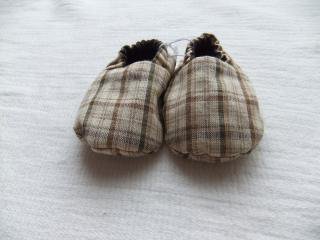 Handmade Cotton Reversible Baby Booties in Tan and Khaki Plaid with Khaki Flannel Lining -