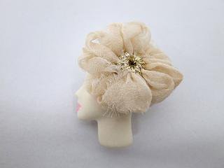 LADY brooch L11