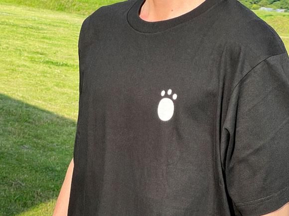 くまモンTシャツ 大人用[バイク＆肉球] - 熊本 阿蘇のお取り寄せ