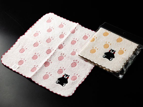 くまモン 刺繍タオルハンカチ（肉球） - 熊本 阿蘇の特産品通販