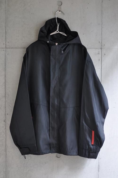 PRADA SPORT(プラダスポーツ) ナイロンパーカー - Lubb PRADA SPORT(プラダスポーツ) ナイロンパーカー - Lubb