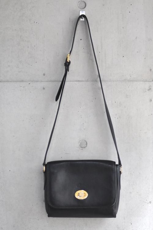 Burberrys(バーバリー)ショルダーバッグBLK - Lubb