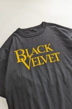 80s BLACK VELVETTee