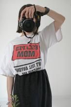 90s ESCAPED MOMTee 