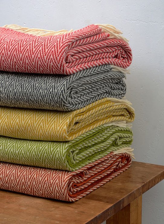 1443-1445-chicoracao-blanket-wool-yellow-1