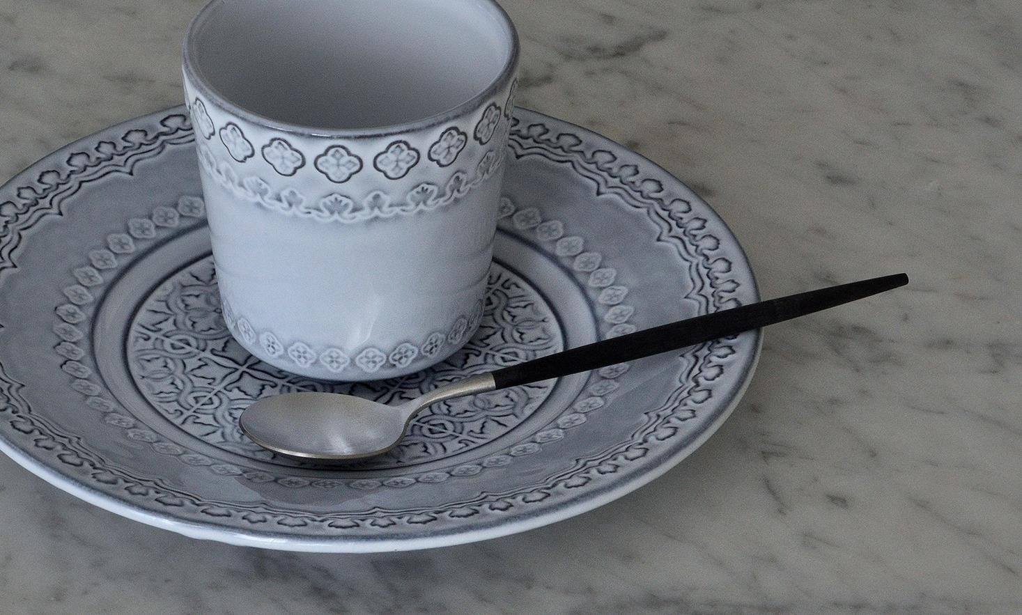 403-cutipol-goa-cup-and-saucer-dessert-spoon-teble-2