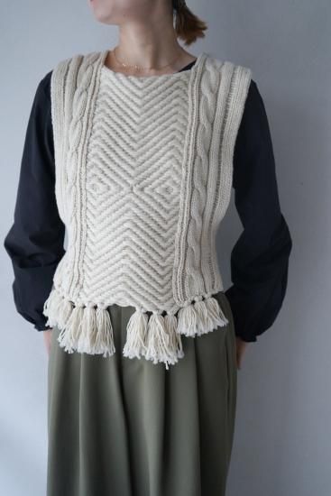 KNIT #5 ニットベスト（2カラー）＿WONDER FULL LIFE - This___