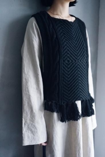 KNIT #5 ニットベスト（2カラー）＿WONDER FULL LIFE - This___