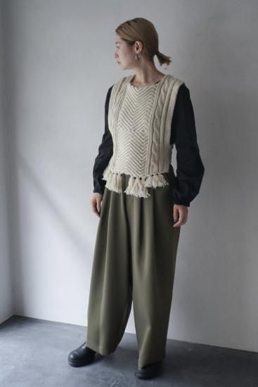 KNIT #5 ニットベスト（2カラー）＿WONDER FULL LIFE - This___