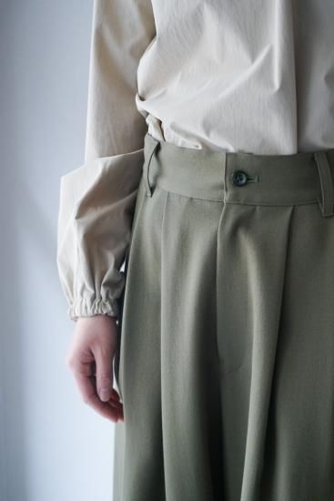 TUCK WIDE PANTS パンツ（kahki）＿WONDER FULL LIFE - This___