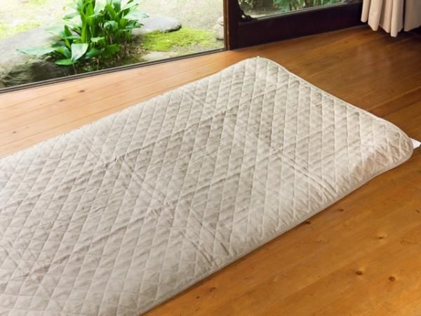 快涼】 本麻敷きパッド リネン ダブル 140×205cm 中わた麻100 快涼】 本麻敷きパッド リネン ダブル 140×205cm 中わた麻100
