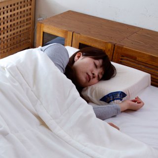 イータック メディカルフォーム枕 改良版 抗ウィルス 抗菌 防カビ 消臭 高反発 通気性 Etak