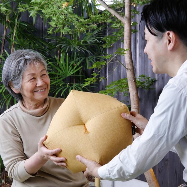 贈り物/記念品】長寿祝い 洛中高岡屋おじゃみ座布団 Ｍ【色柄選択