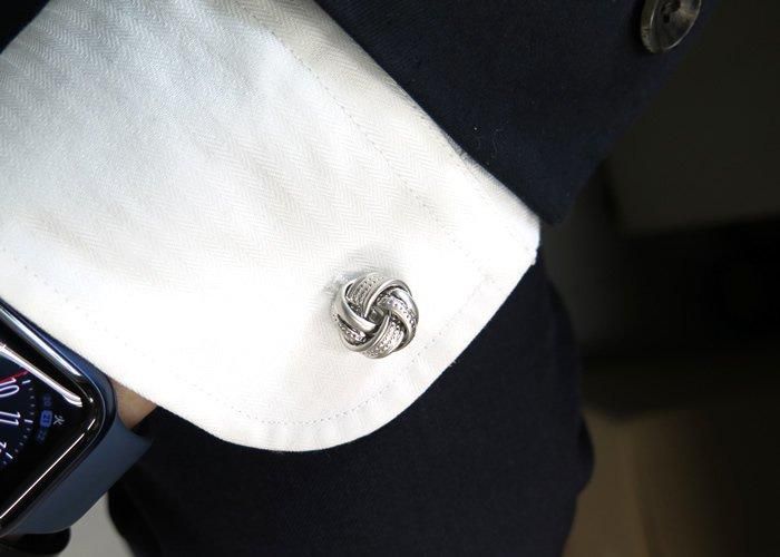THOMPSON トンプソン TH SATIN DOT KNOT WHITE BRONZE CUFFLINKS THOMPSON トンプソン TH SATIN DOT KNOT WHITE BRONZE CUFFLINKS
