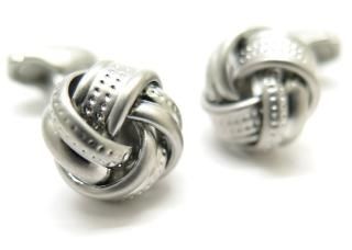 THOMPSON（トンプソン）カフス｜遊び心と洗練を融合したロンドン発