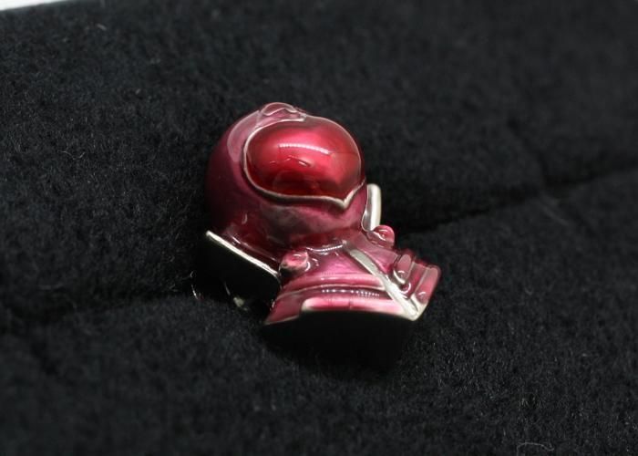 モモレンジャー Soft vinyl with chamfered edges] Momo Ranger's bare face is