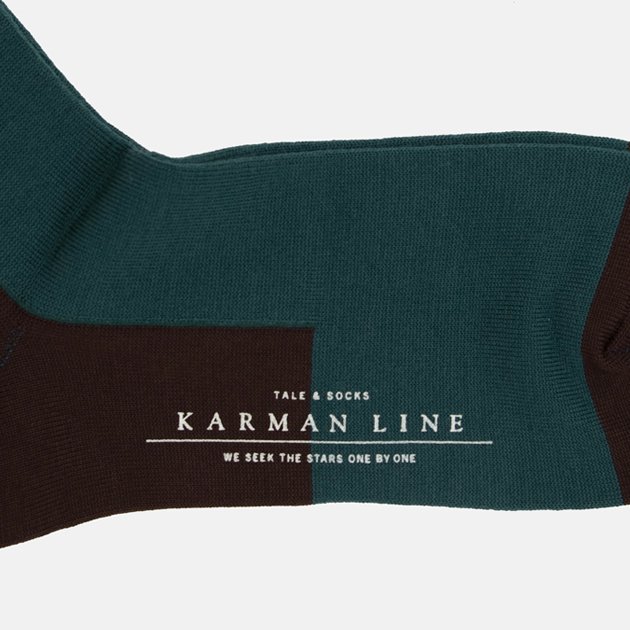 「KARMAN LINE（カーマンライン）」のGEMINI（双子座）配色の靴下