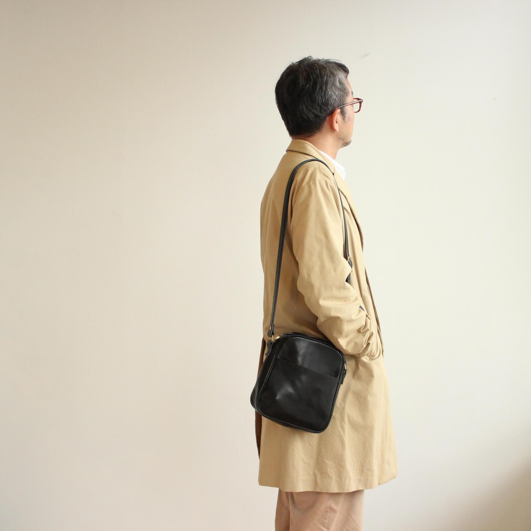 「CLASKA(クラスカ)」の栃木レザーショルダーバッグ「PORTER(ポーター)」