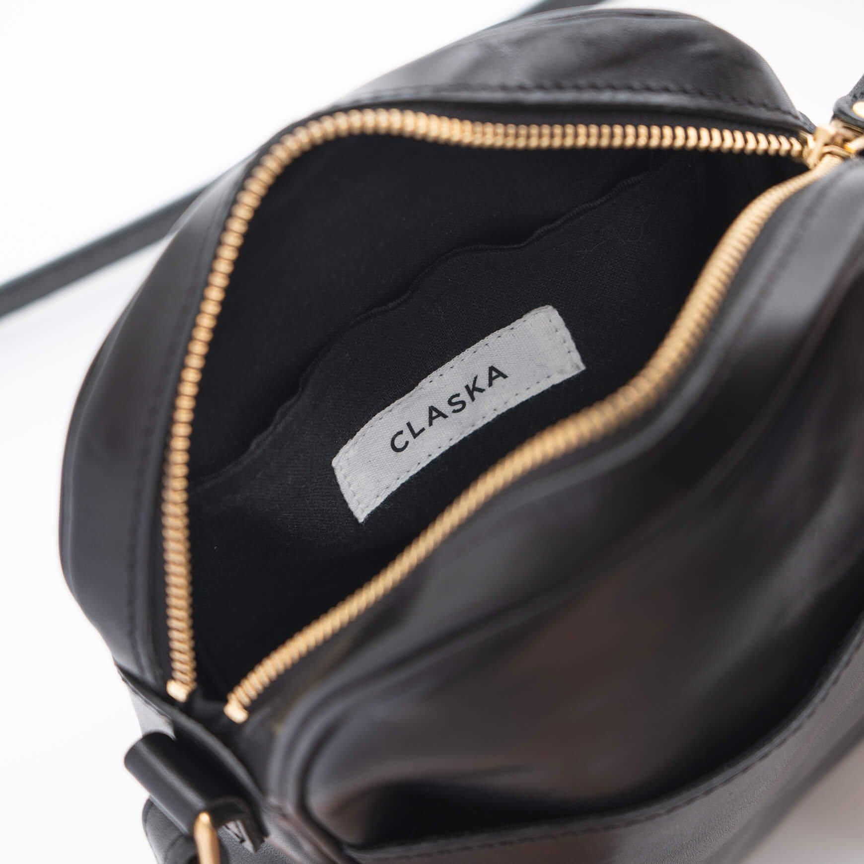 「CLASKA(クラスカ)」の栃木レザーショルダーバッグ「PORTER(ポーター)」