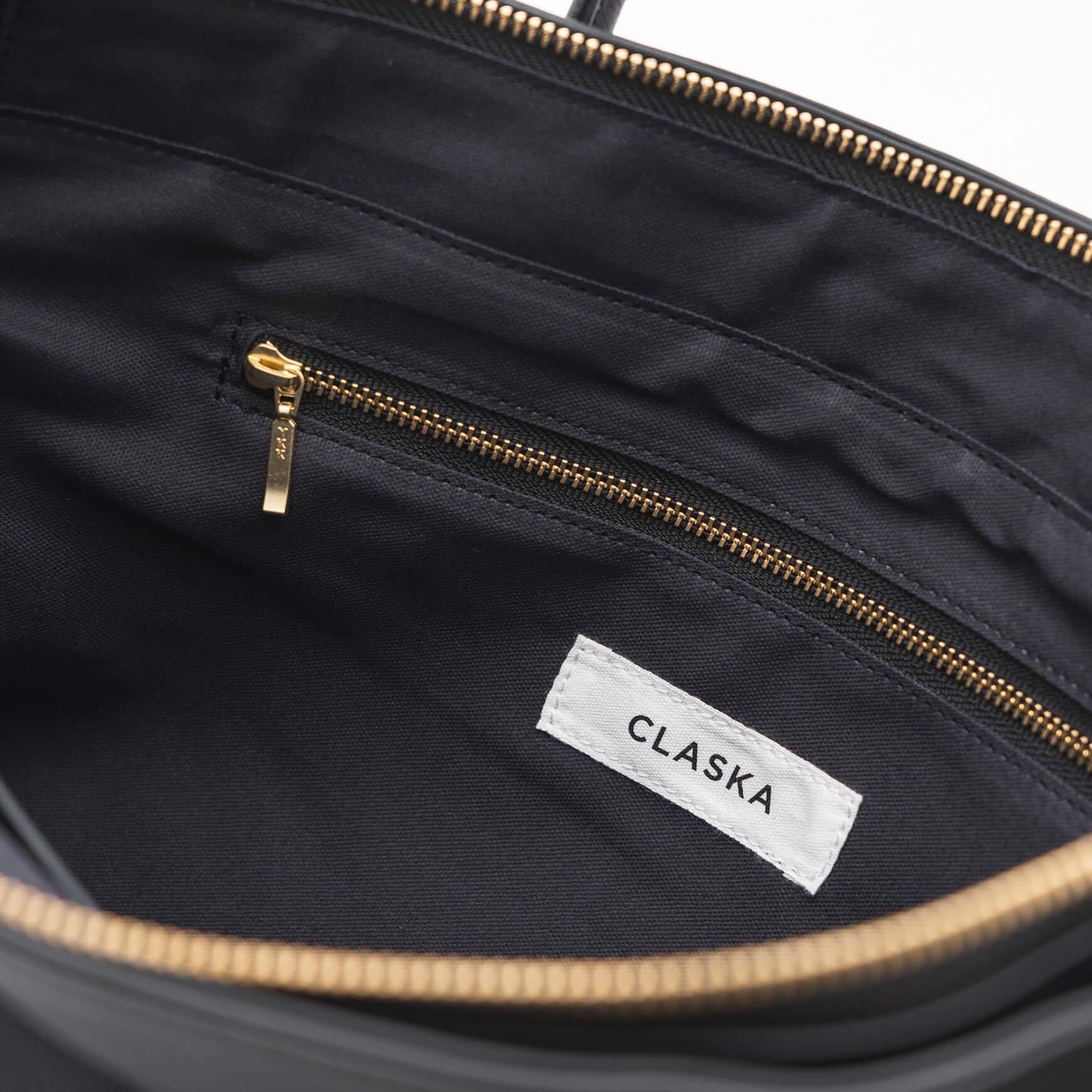 「CLASKA(クラスカ)」の2WAYレザーバッグ