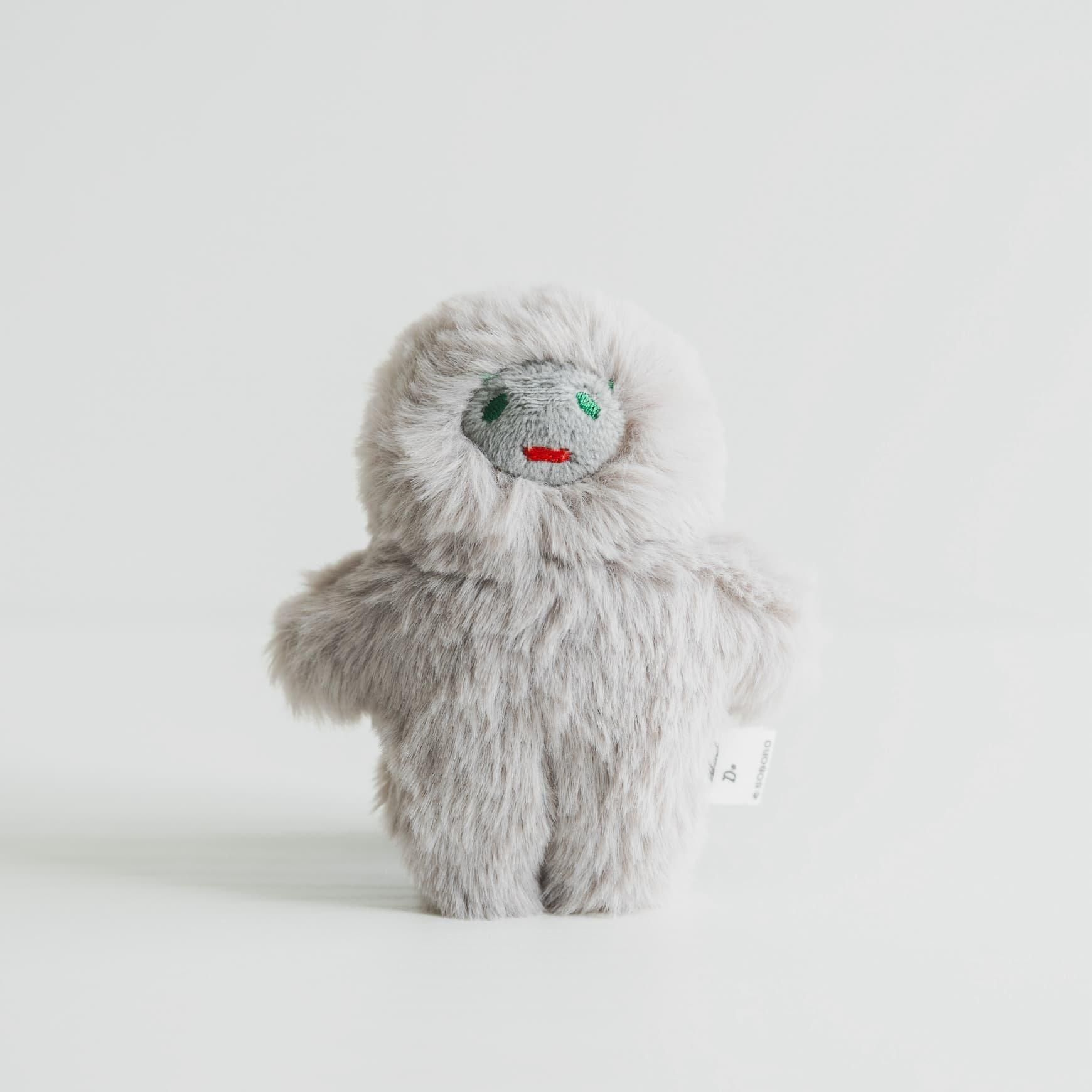 CLASKA（クラスカ）｜そぼろのぬいぐるみバッグチャーム イエティ