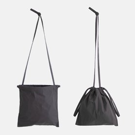 Drawstring bag with strap グレー