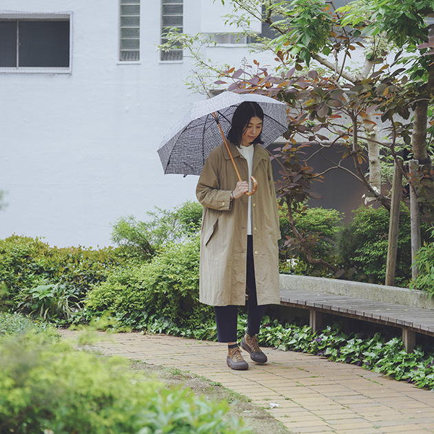 Bon Bon Store(ボンボンストア)|ドローイングチェック晴雨兼用長傘バンブーハンドル - ファッション - アクセサリー - 女性ファッション通販の CLASKA(クラスカ)ONLINE SHOP