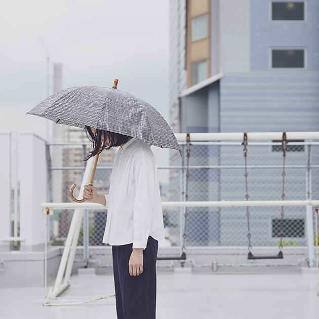 春のコレクション ボンボンストア ネイビー ドローイングチェック 晴雨