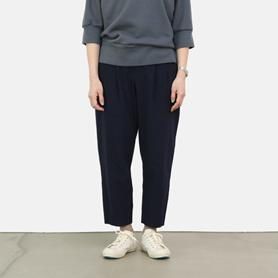 クラスカ購入HAUジャンスカtidyネイビー新品 HAU 藁谷真生の「今着たい服、こんな服。」第116回：one piece