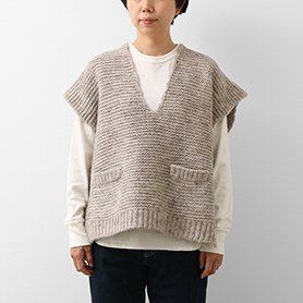 knit vest 