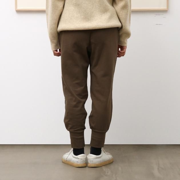 「CLASKA(クラスカ)」発のアパレルブランド「HAU(ハウ)」のパンツ「pants