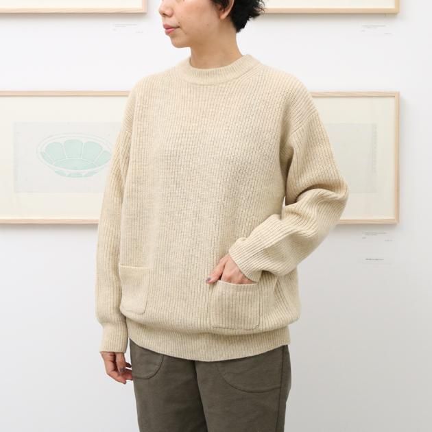 「CLASKA(クラスカ)」発のアパレルブランド「HAU(ハウ)」のニット