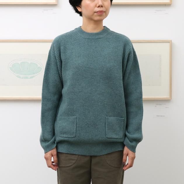 「CLASKA(クラスカ)」発のアパレルブランド「HAU(ハウ)」のニット
