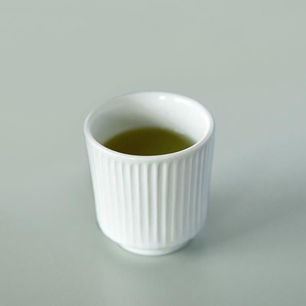 九谷青窯｜白磁 湯呑 細しのぎ - テーブルウェア - カップ