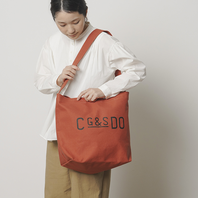 「CLASKA(クラスカ)」のキャンバストートバッグ