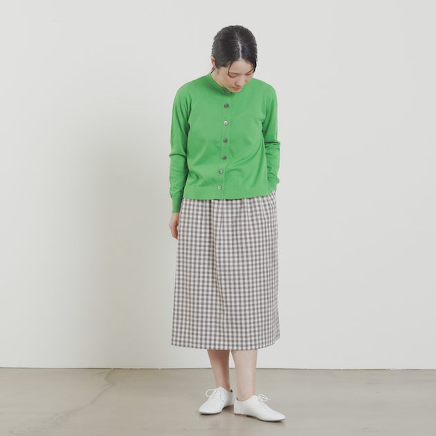 「CLASKA(クラスカ)」が堀井和子さんと作ったドライコットンニットカーディガン2022