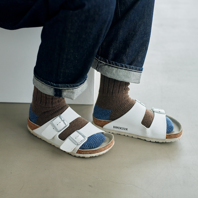 「CLASKA(クラスカ)」発のアパレルブランド「HAU(ハウ)」の靴下socks rug