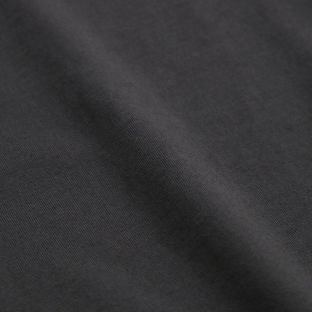 「CLASKA(クラスカ)」発のアパレルブランド「HAU(ハウ)」のトップス